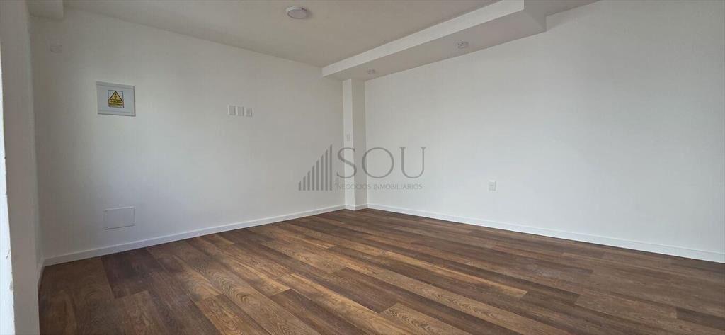 VENTA APARTAMENTO 3 DORMITORIOS Y PARRILLERO CON RENTA CORD