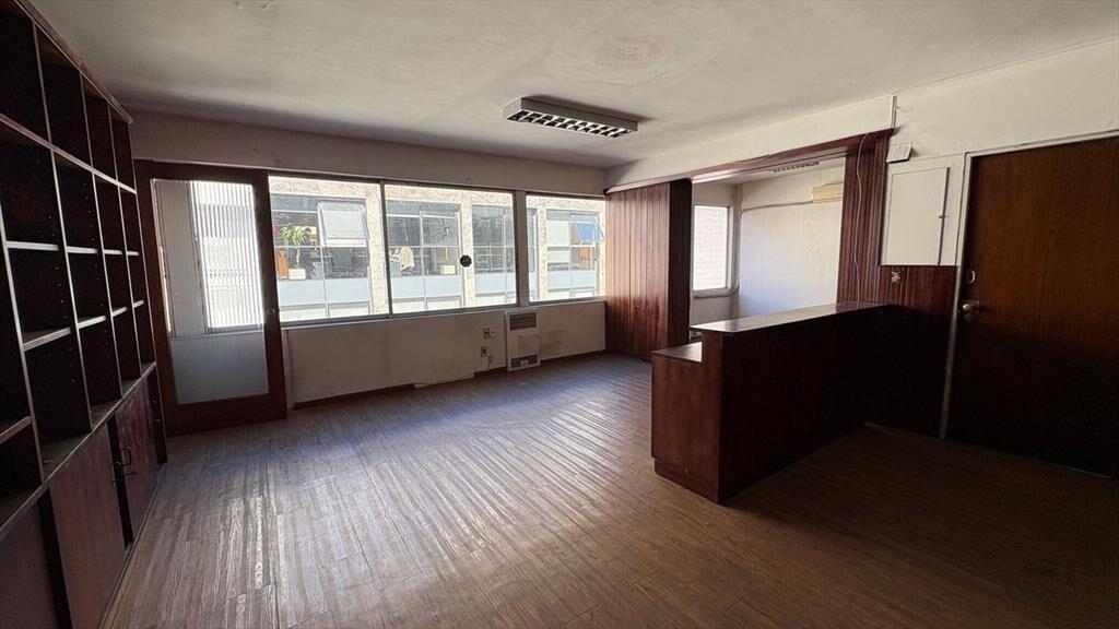 VENTA OFICINA CIUDAD VIEJA