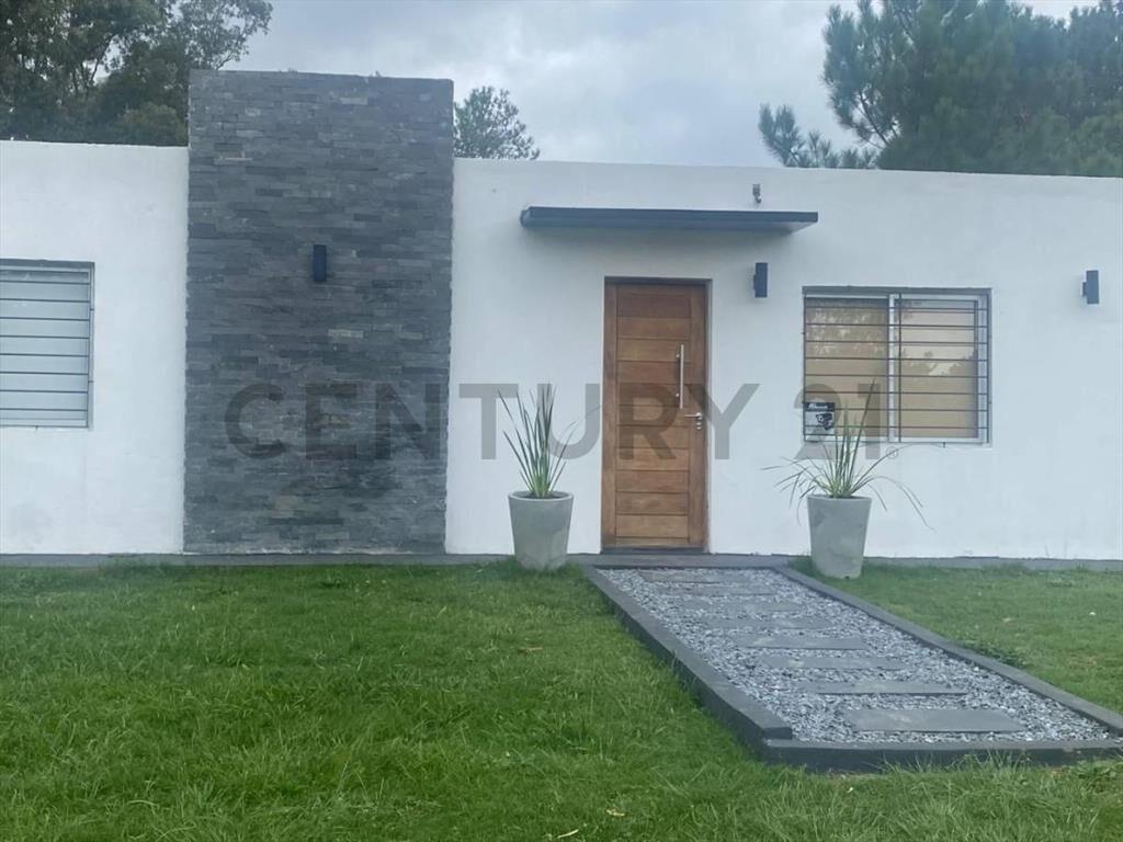 ALQUILER, CASA PUNTA COLORADA, CON PISCINA CLIMATIZADA. 2...