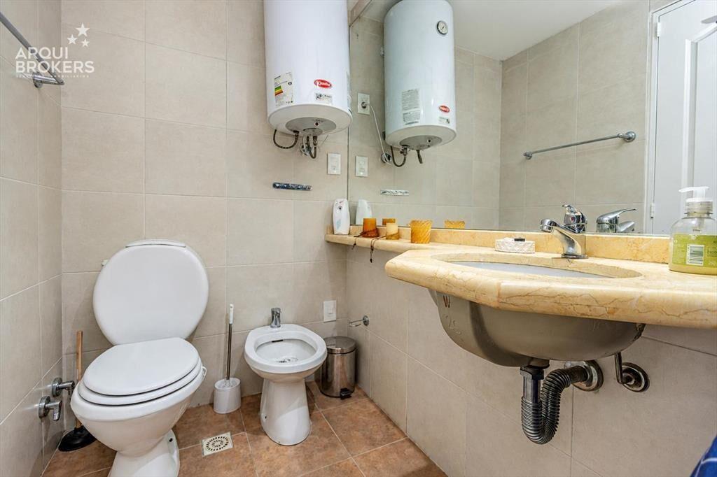Apartamento penthouse de 2 dormitorios en venta en Punta Ca