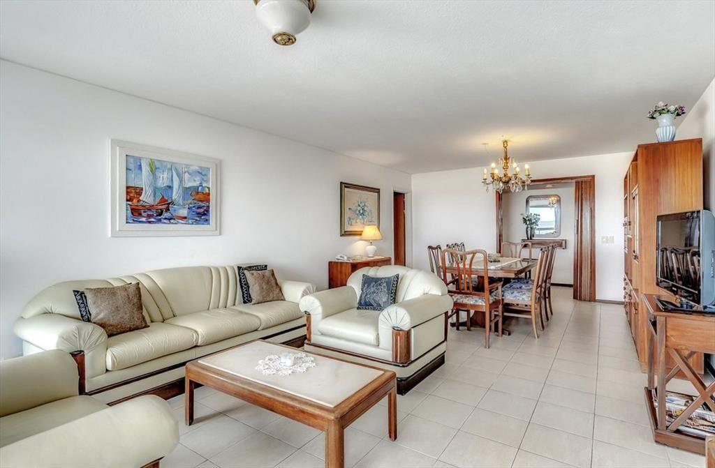DEPARTAMENTO EN VENTA FRENTE AL MAR PARADA 1 MANSA