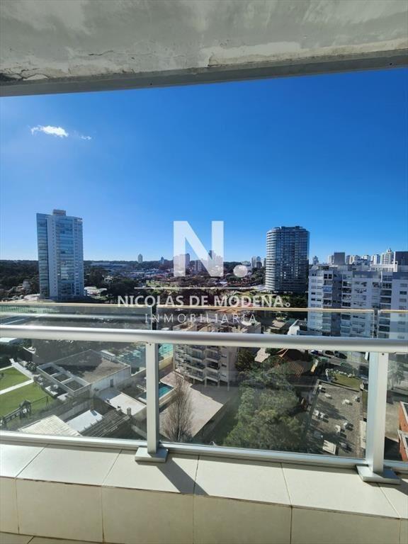 Vende apartamento de 3 dormitorios en Mansa- del