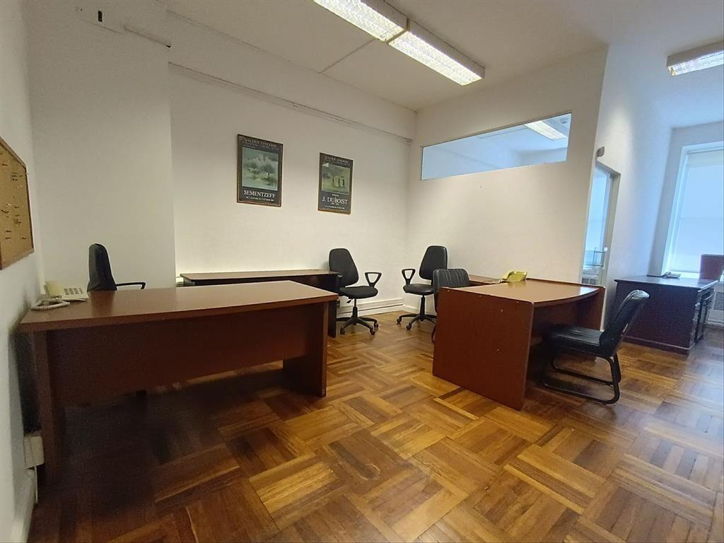 ALQUILER OFICINA CIUDAD VIEJA