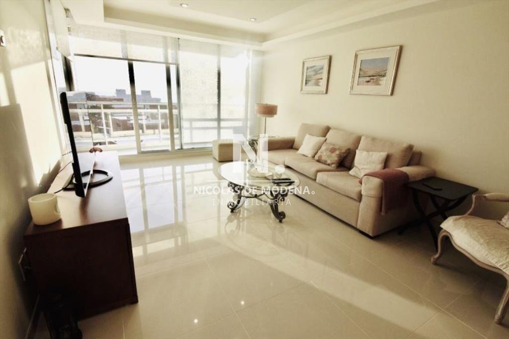 Venta de Apartamento 2 DORMITORIOS, mas de en
