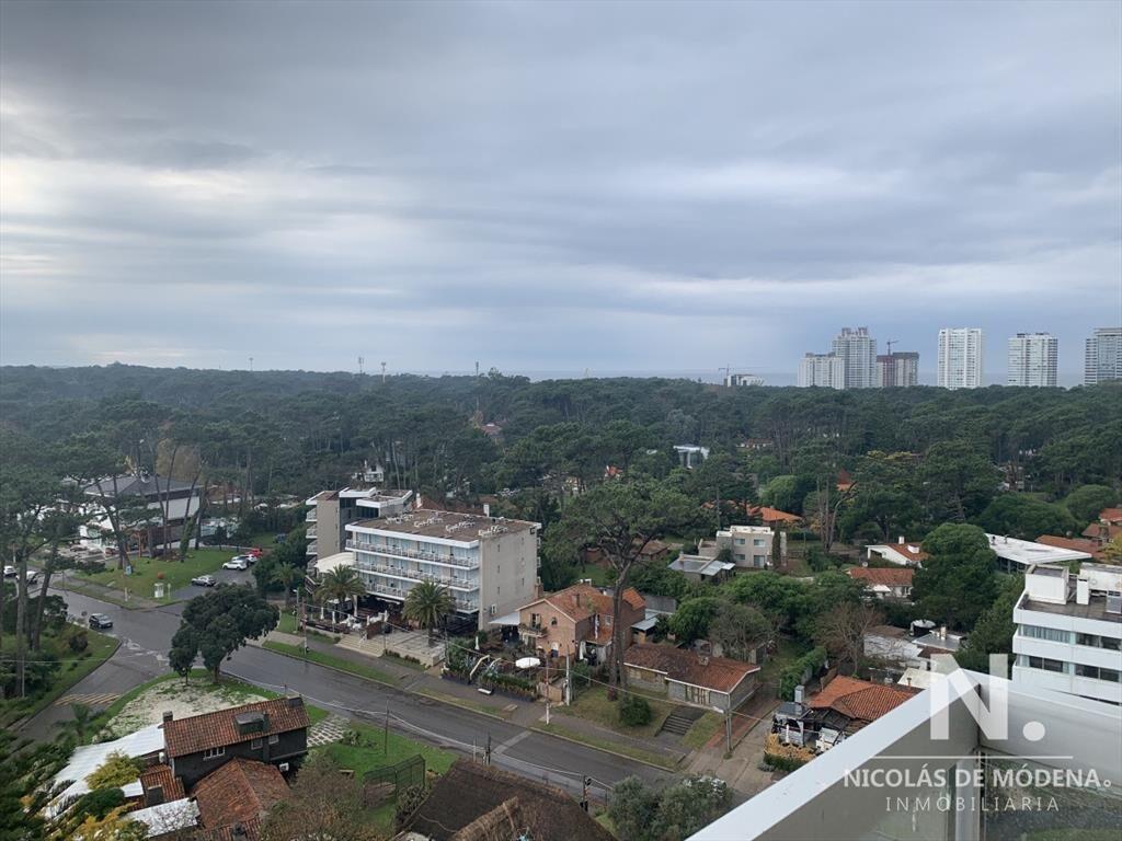 AV ROOSVELT Y PEDRAGOSA SIERRA PISO ALTO RECICLADO