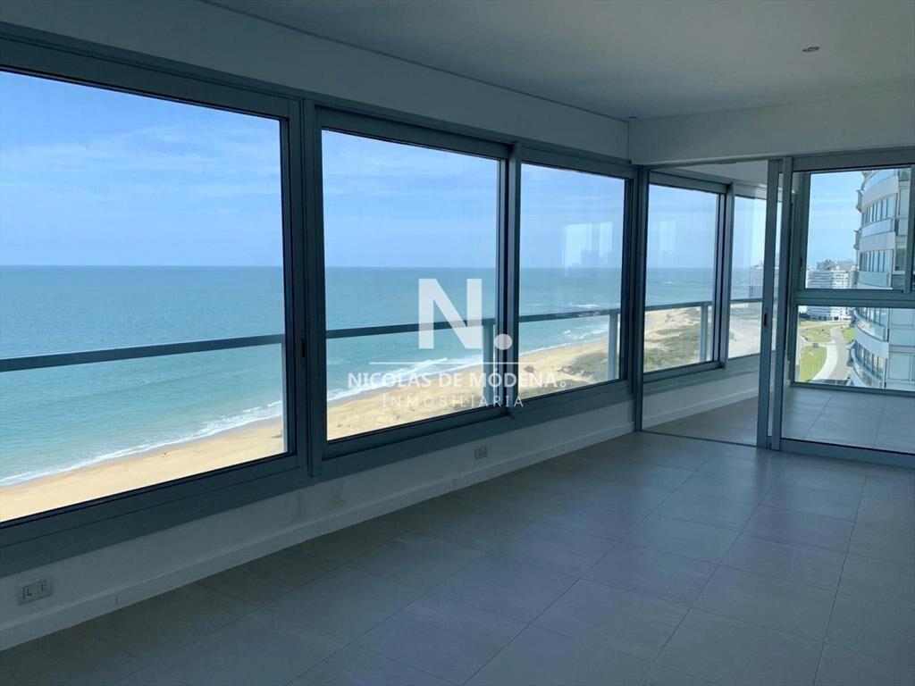 Le Parc Punta del Este Departamento esquinero a estrenar en