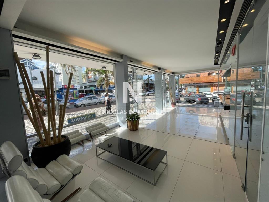 En venta Local de 430m2 en Torre Gorlero