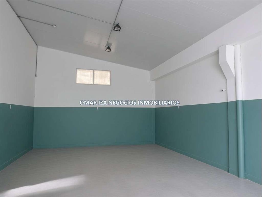 ALQUILER LOCAL COMERCIAL EN AGUADA PRIMERA LINEA, 1490M2, V