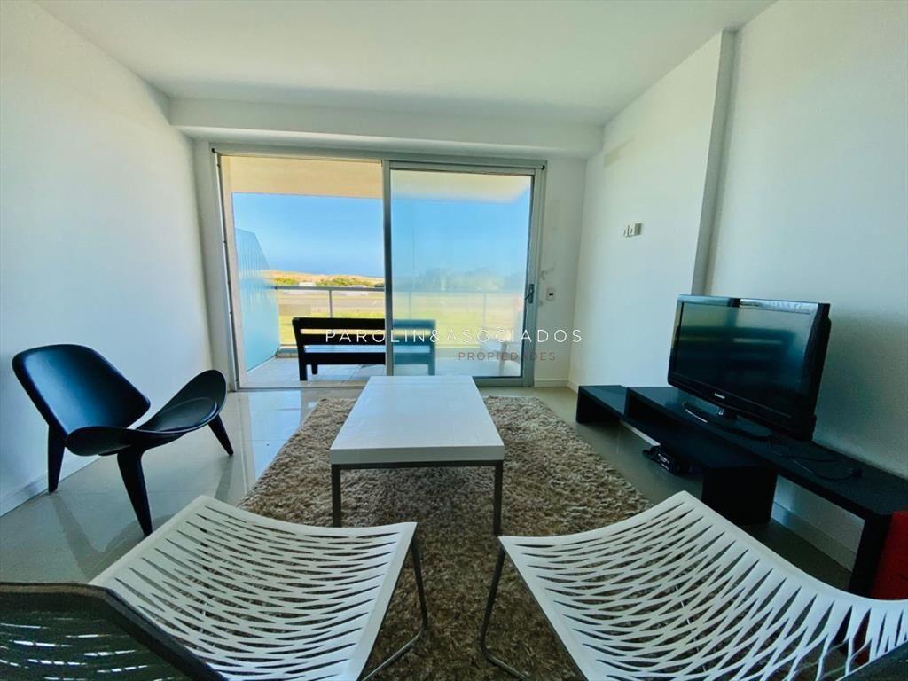 Apartamento en venta de 2 dormitorios en Blue Marine, Punta