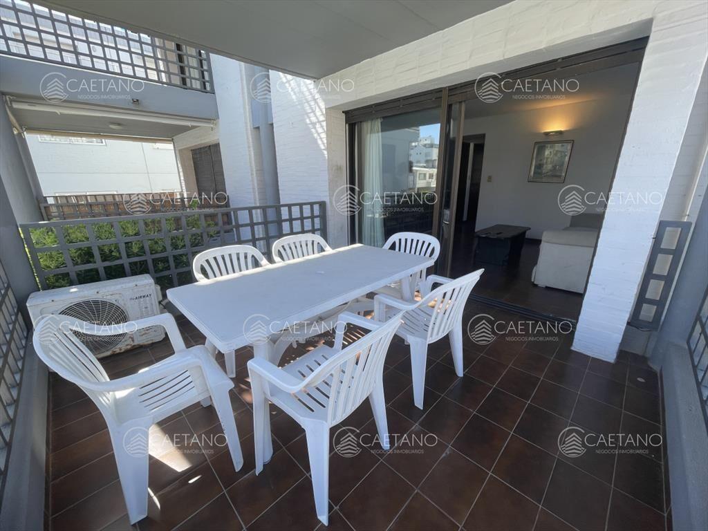 Edificio Frente al mar, gran terraza, buena orientacion sol