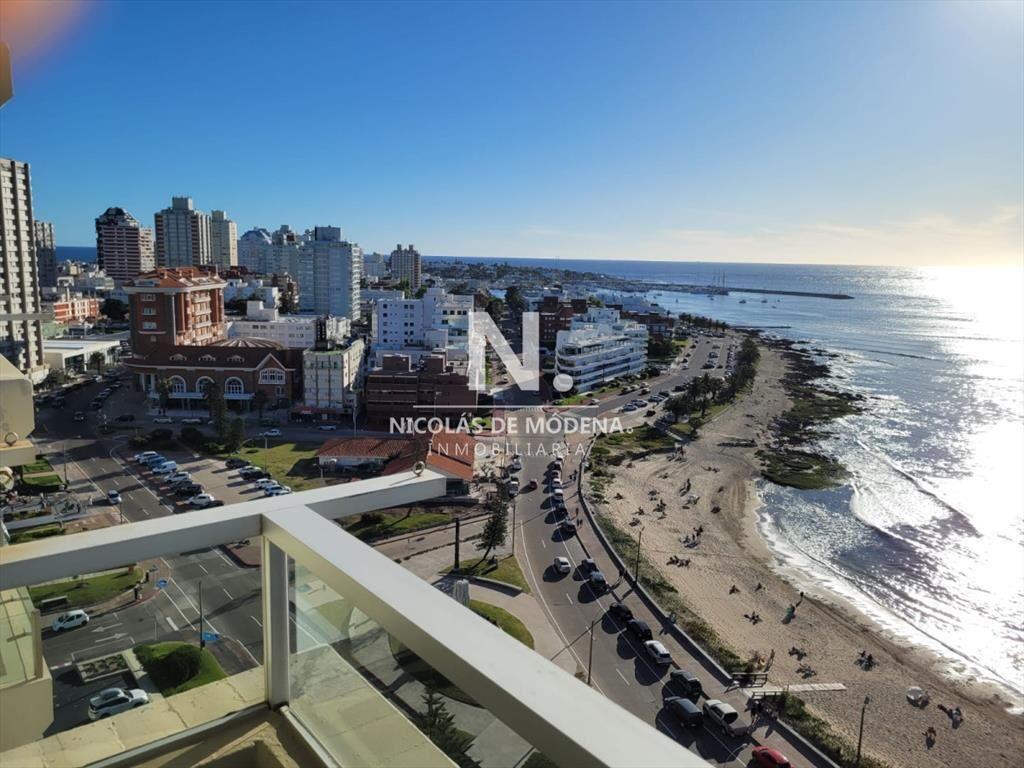 Departamento de 3 dormitorios en alquiler, Punta
