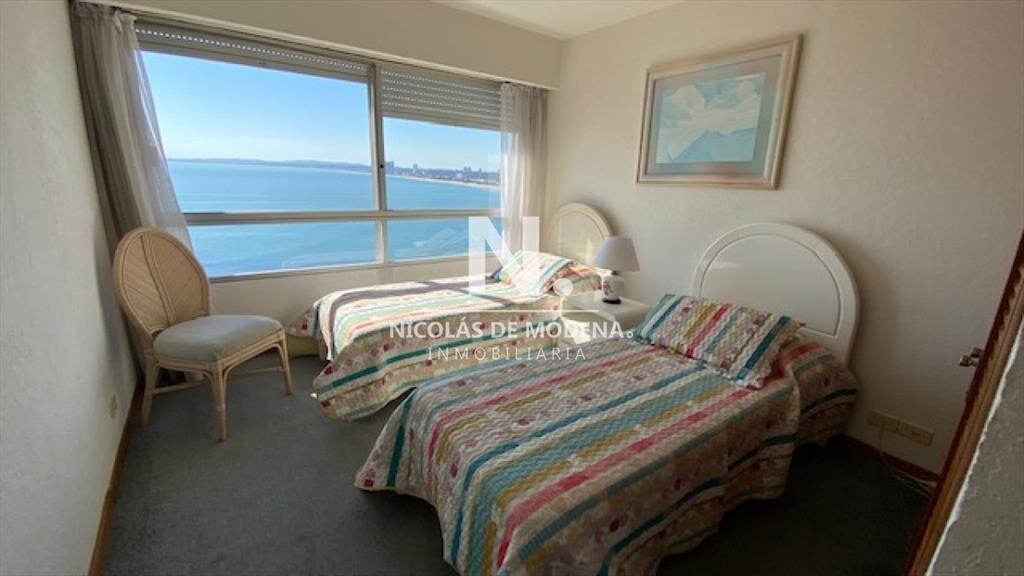 Apto en Peninsula 3 dor, 3 baños, con vista a la