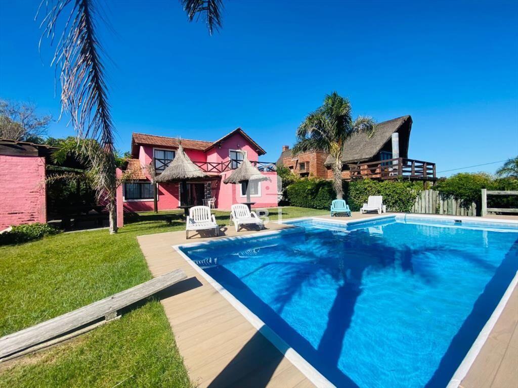 Venta de Casa 4 dormitorios, TÃ­o Tom  - Ref : PBI771