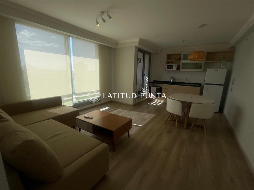 Apartamento en Roosevelt, 1 dormitorio, piso alto