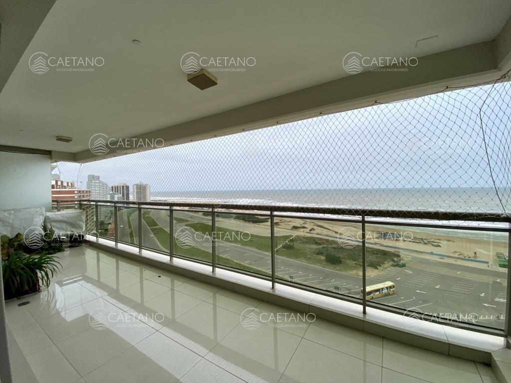 Alquiler anual o temporal apartamento tres dormitorios Impe