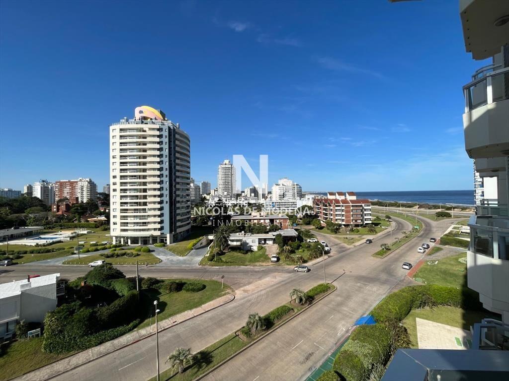 Apartamento 2 dormitorios en alquiler a metros de playa bra