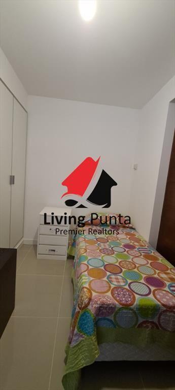 Apartamento en Brava, 2 dormitorios *