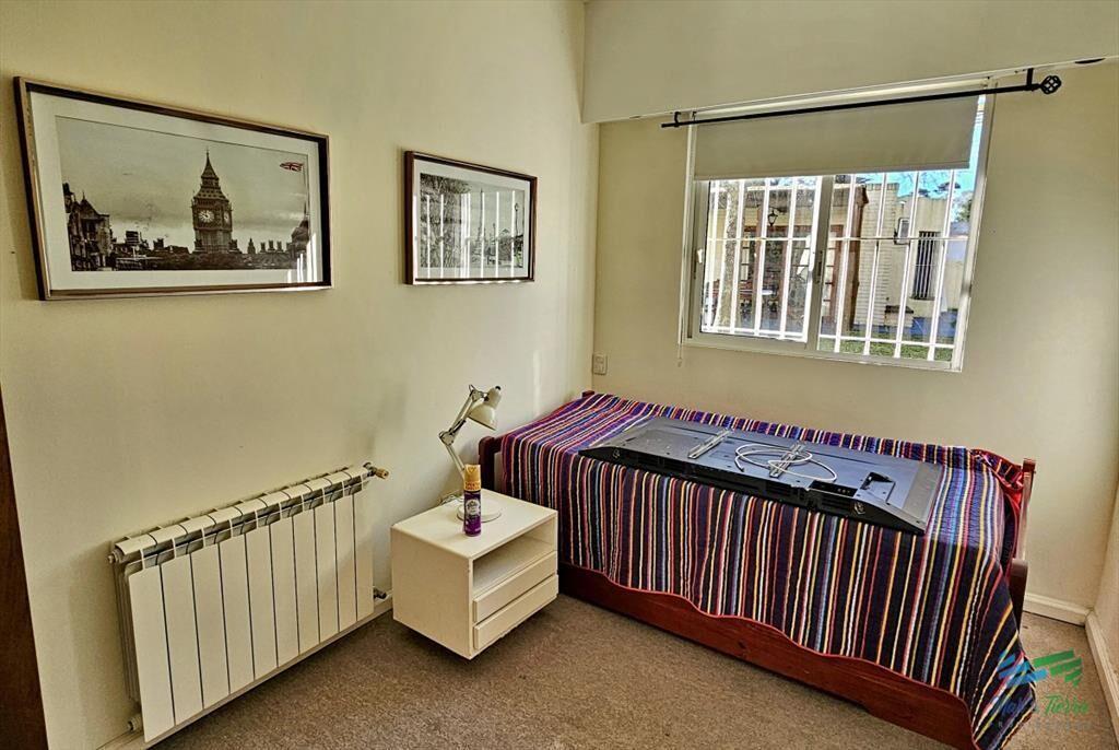 En venta casa de 5 dormitorios con piscina en del
