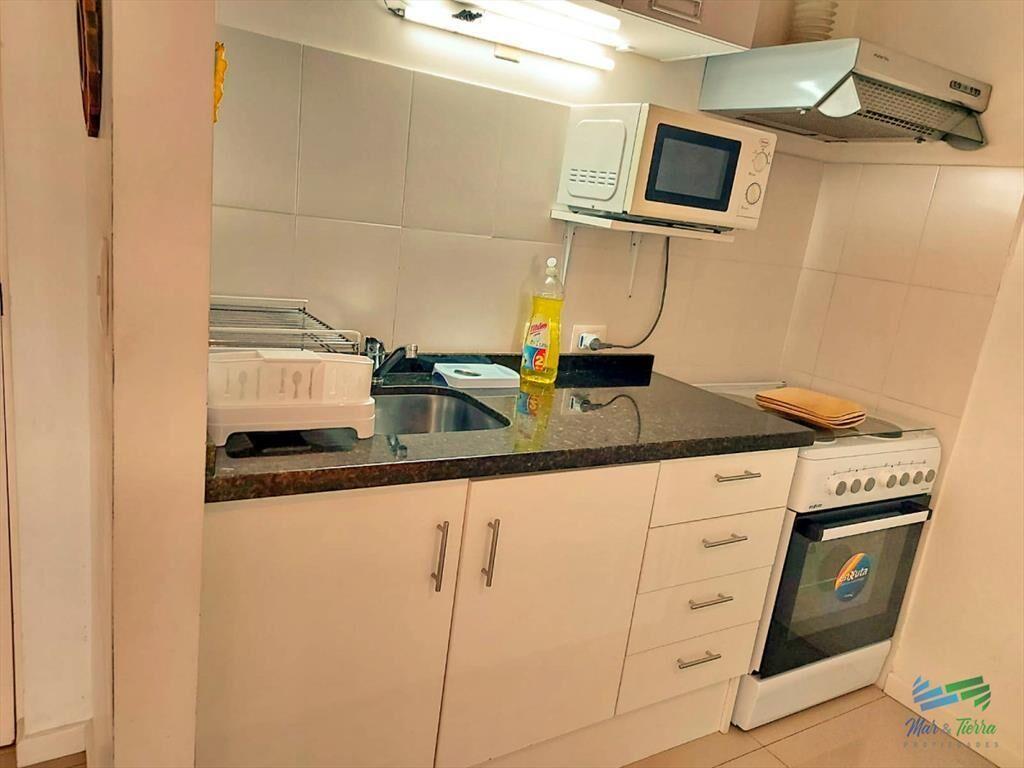 Venta de apartamento un dormitorio y medio en