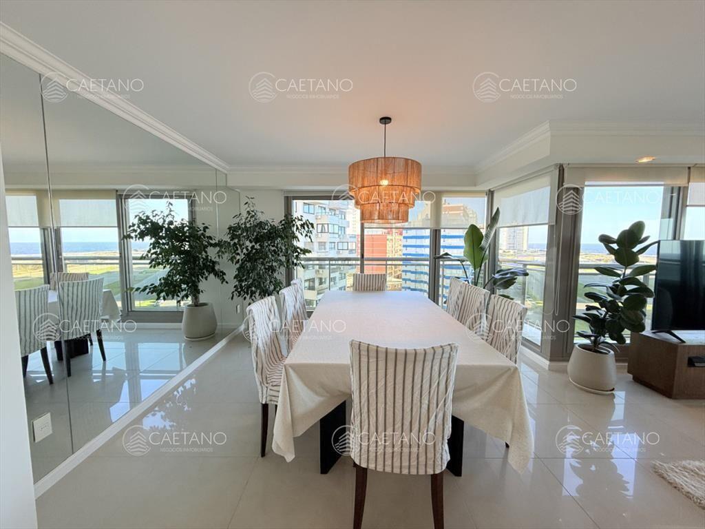 Venta apartamento 3 dormitorios mas dependencia - Playa Bra