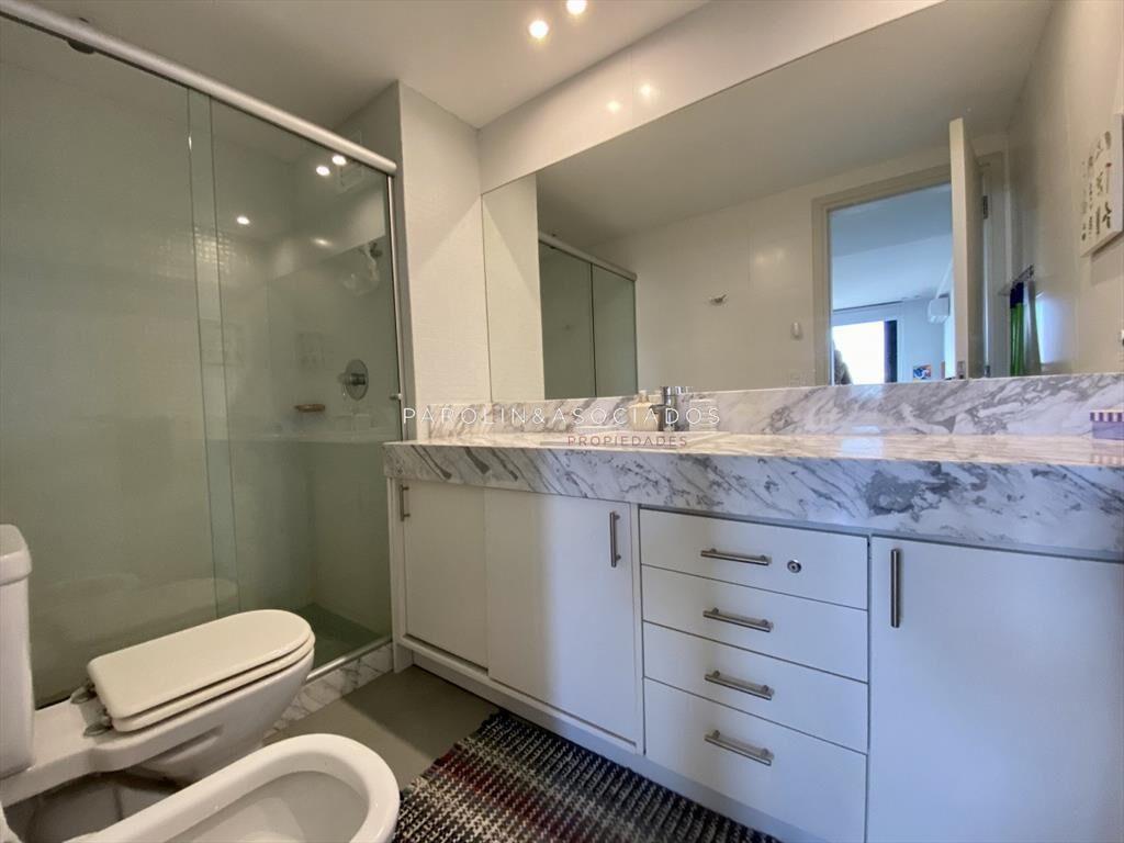 Apartamento en venta de 1 dormitorio en edificio