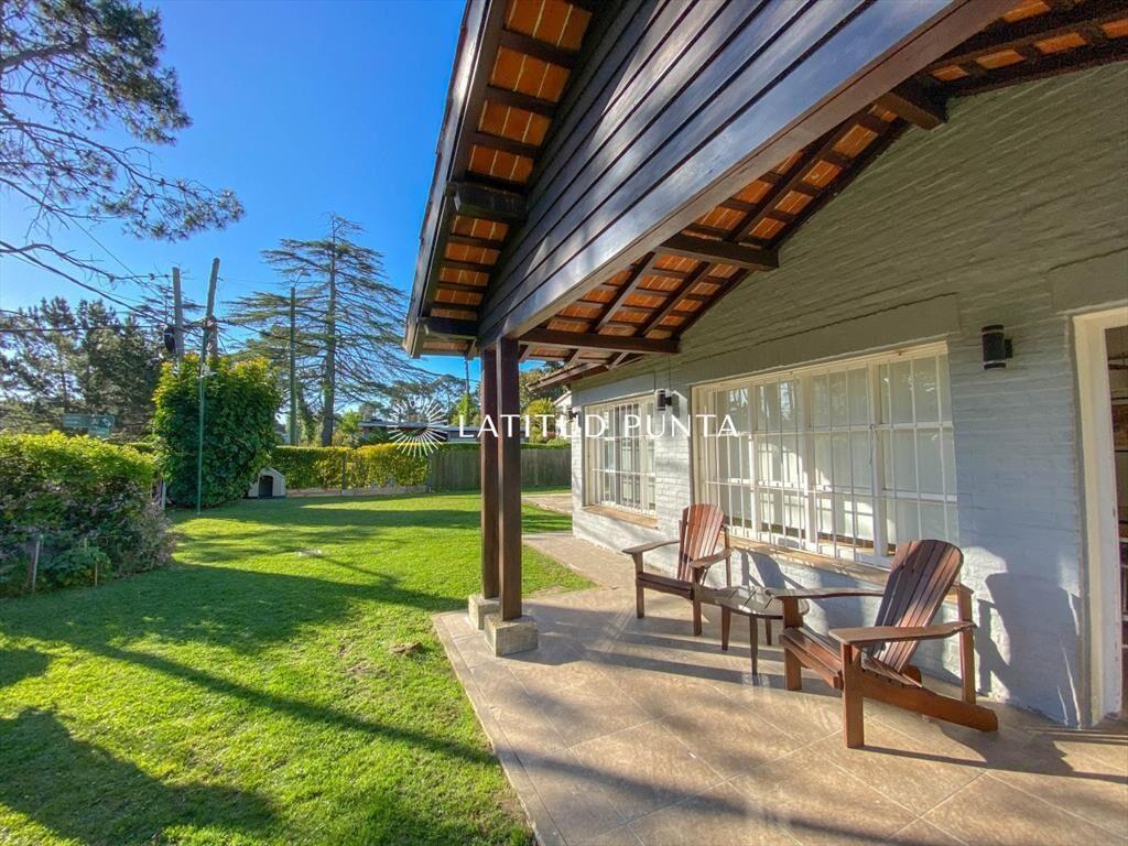 Mansa, casa con piscina climatizada