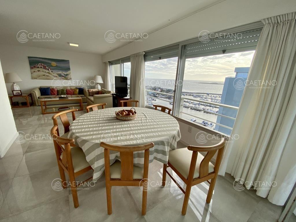 Apartamento 3 dormitorios en península Punta del
