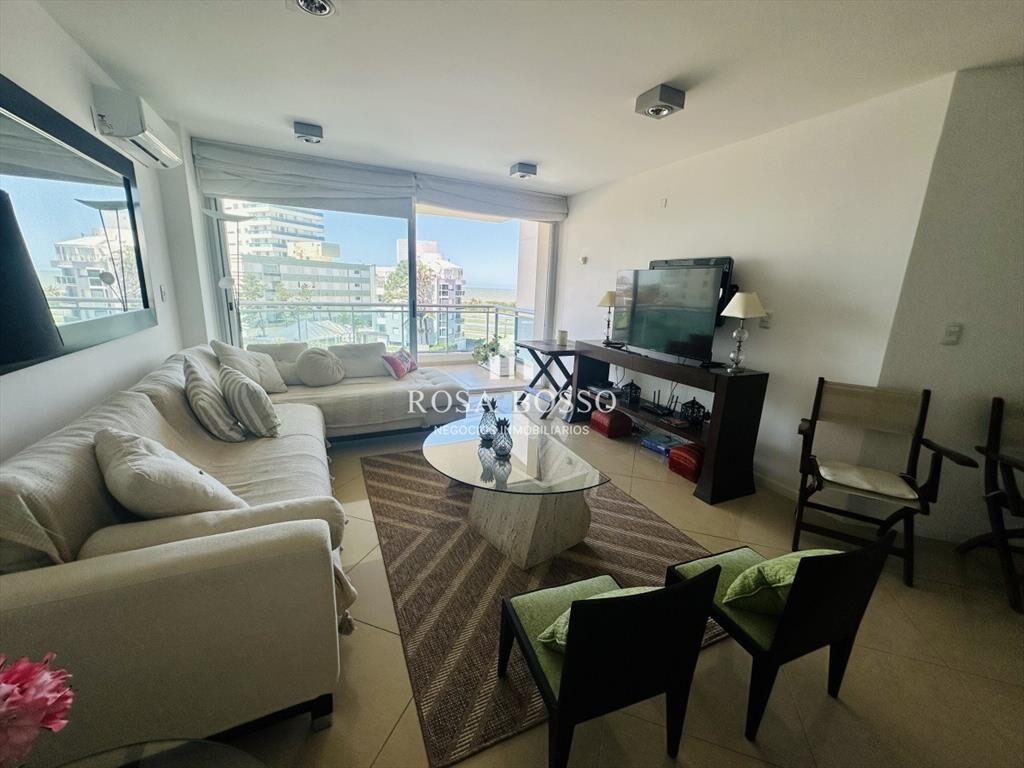 Alquiler de apartamento de 3 dormitorios + en en