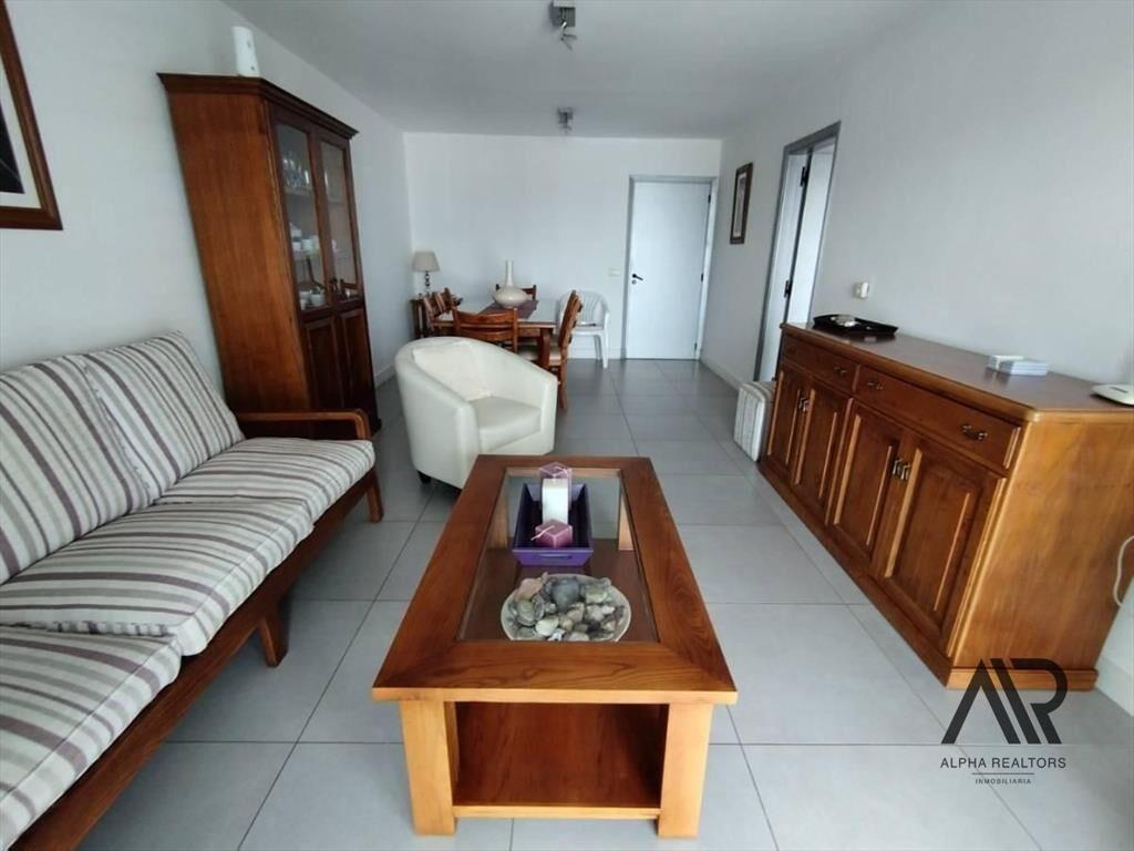 Venta Apartamento Con Balcón Con Parrillero, 2 Dormitori...