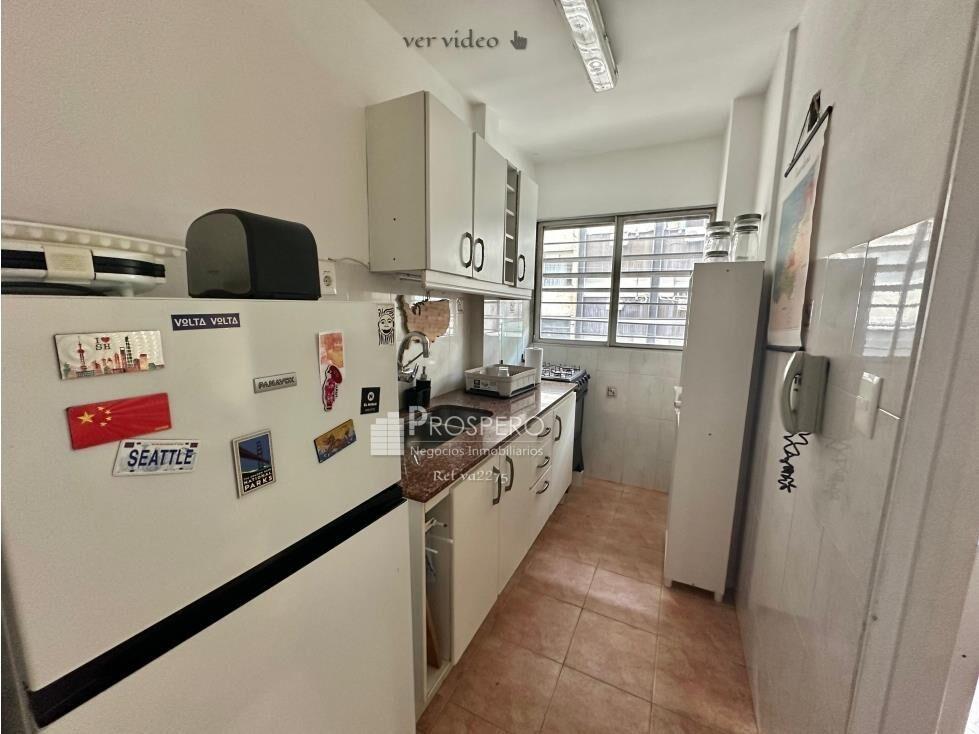 VA2275/1 venta apto 2 dorm centro patio garaje