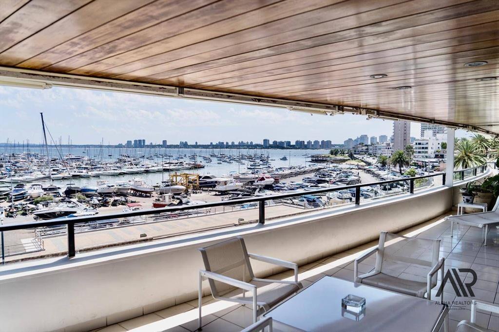 Venta de apartamento en el exclusivo Edificio Portofino ...