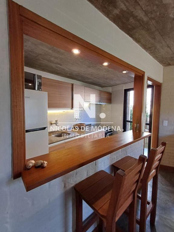 Casa en venta de cuatro dormitorios, parrilla y piscina en