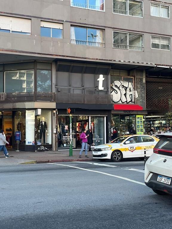 Venta local comercial 18 de julio y ejido en el con renta