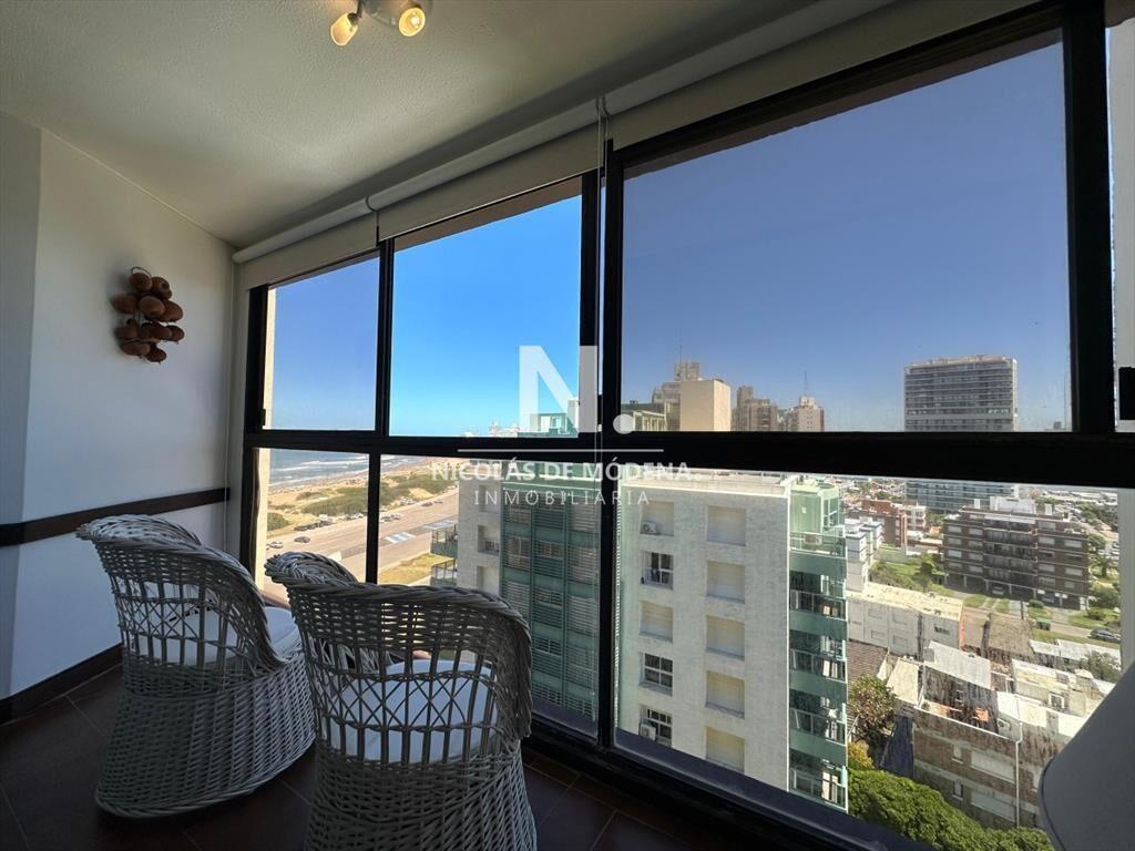 Apartamento de 2 dormitorios en Venta , Playa ,