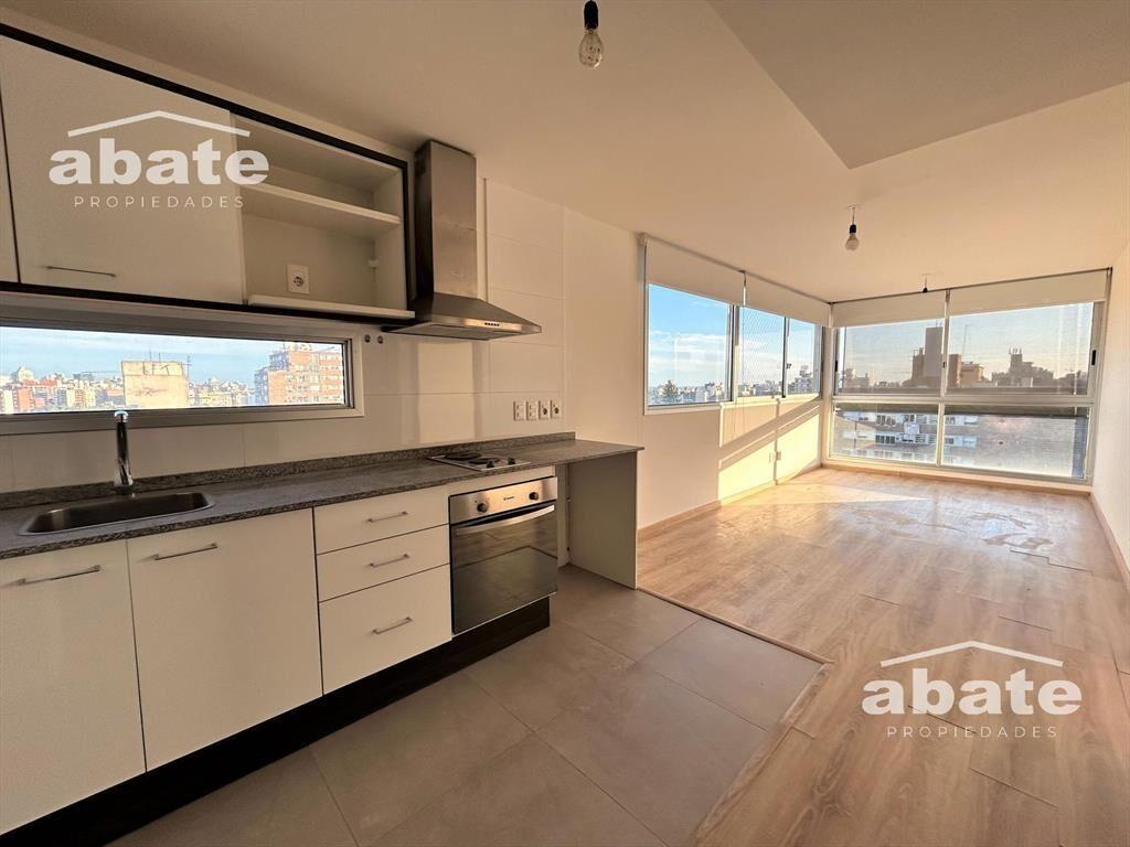 Alquiler Apto 1 dormitorio c/terraza. Divino, piso alto, lu