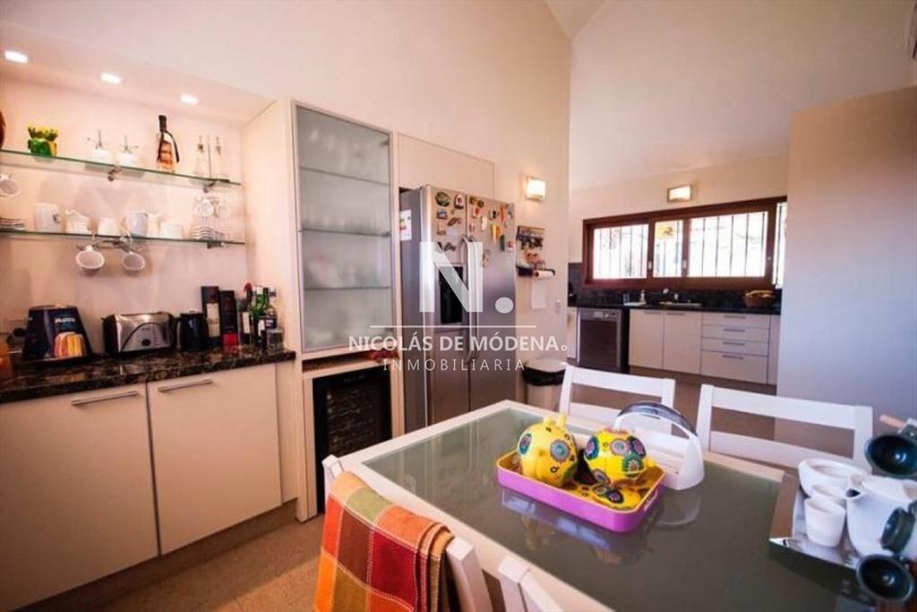Excelente casa en venta y alquiler - Playa Mansa
