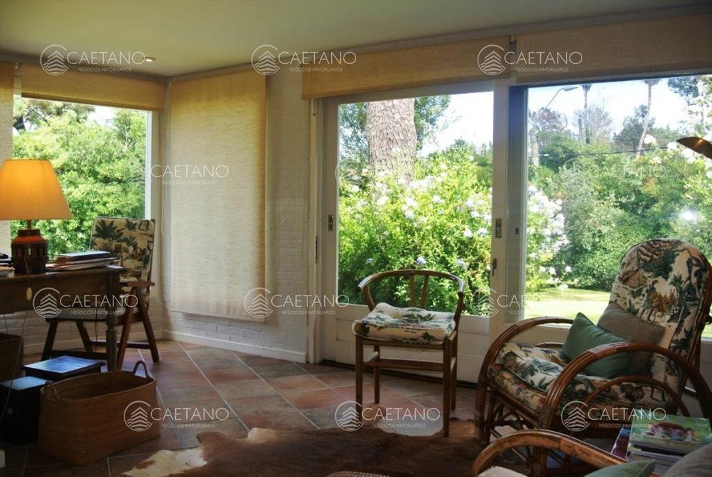 Casa en venta de 5 dormitorios a metros del mar