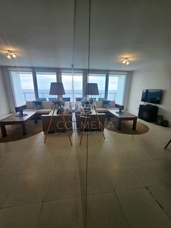 Venta departamento punta del este