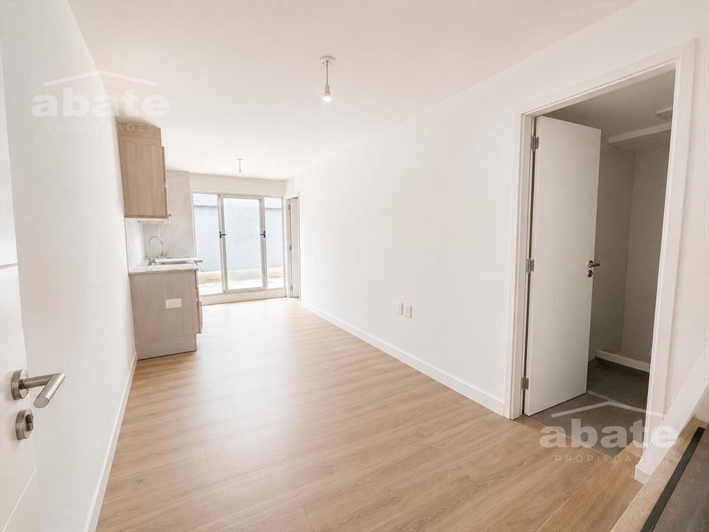 Venta apartamento 1 Dormitorio en Cordón gran patio con Par