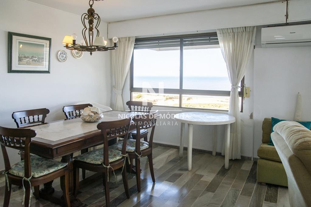 Departamento de 3 dormitorios en venta frente al