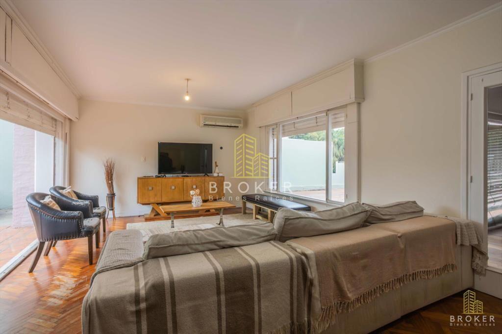Venta de casa en Punta Gorda 4 dormitorios BROKER