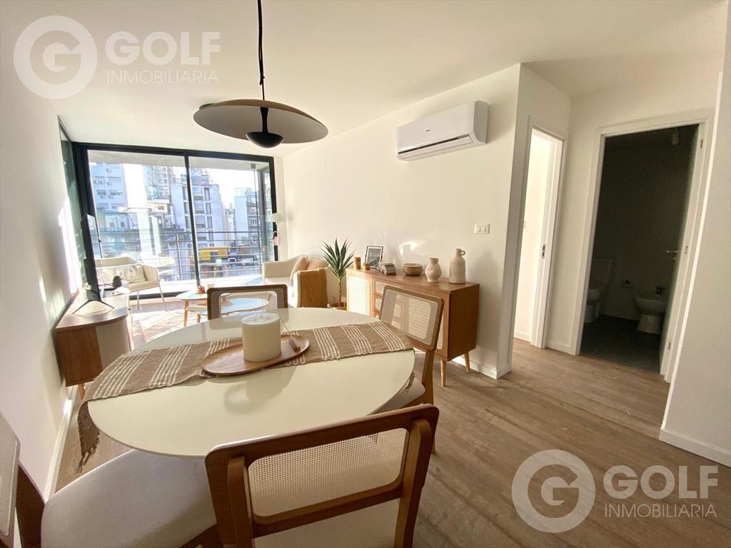 Venta de apartamento de dos dormitorios con terraza- Centro