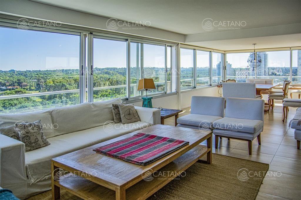 Excelente departamento en Punta del Este
