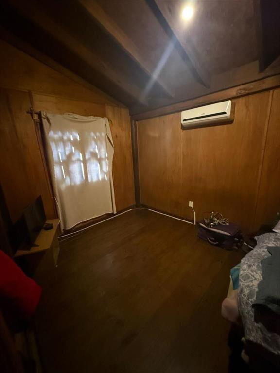 Cabaña de 2 dormitorios. Excelente construcción en Balneari