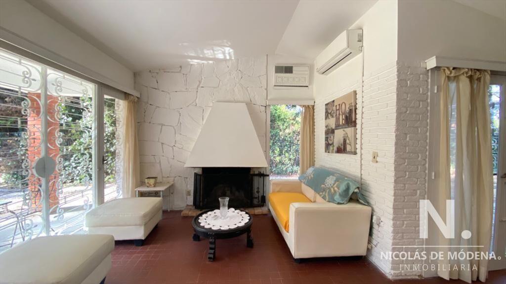 Oportunidad. Casa en venta de 3 dormitorios en Playa Mansa