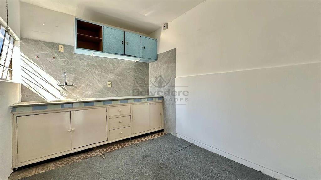 Local comercial en la Teja excelente ubicación Ref. 77