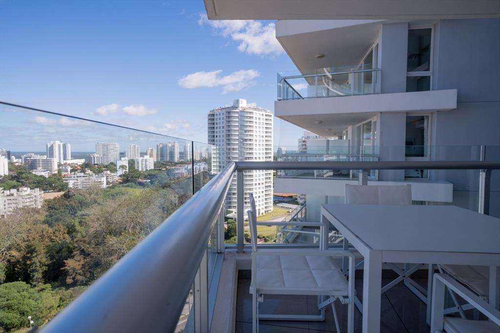 Apartamento 3 dormitorios Torre One Punta Del Este