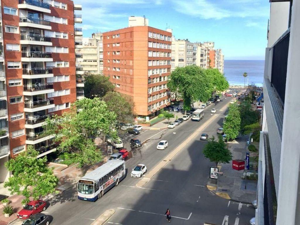 PARODI ALQUILER APTO POCITOS 3 DORM ESTAR GJE 2 AUTOS PARRI