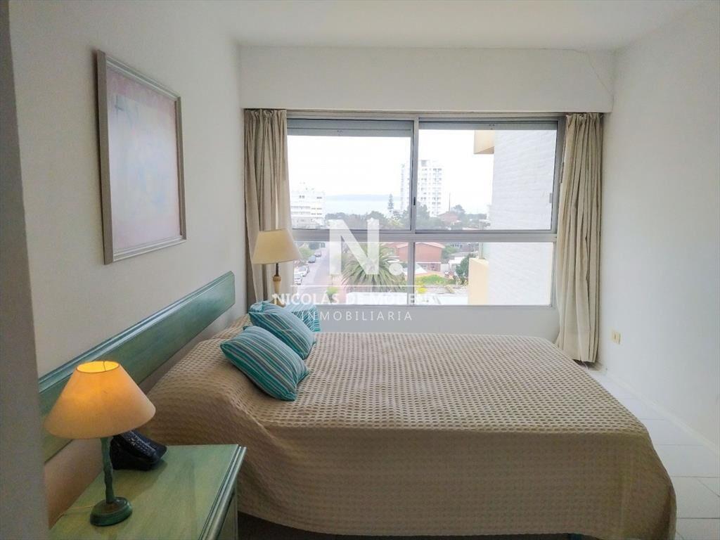 Torre con amenities