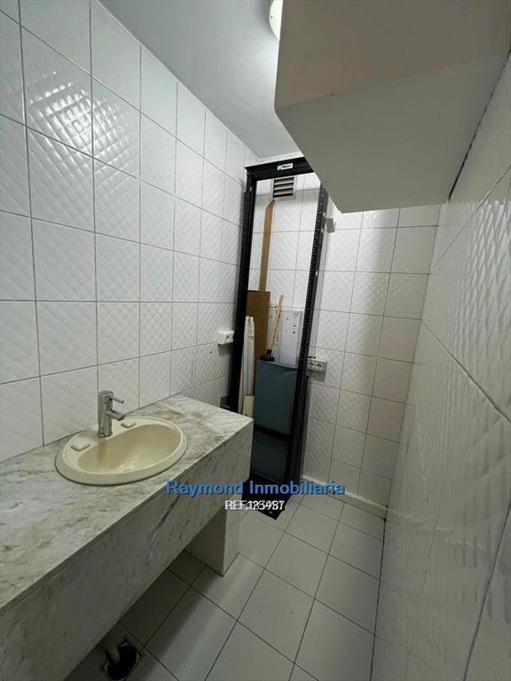 Venta excelente oficina de 100m2 en Ciudad Vieja